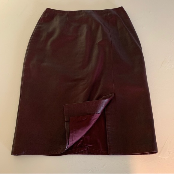 Danier leather midi skirt - Picture 2 of 4